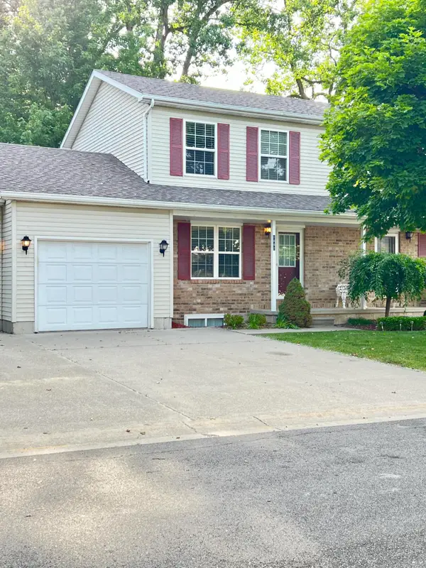 1448 Whispering Woods Lane, Marysville, MI 48040