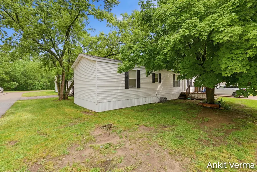 7132 Prestonburg Drive Sw, Grand Rapids, MI 49548 - #2