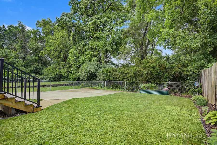 501 Emerald Avenue Ne, Grand Rapids, MI 49503 - #2