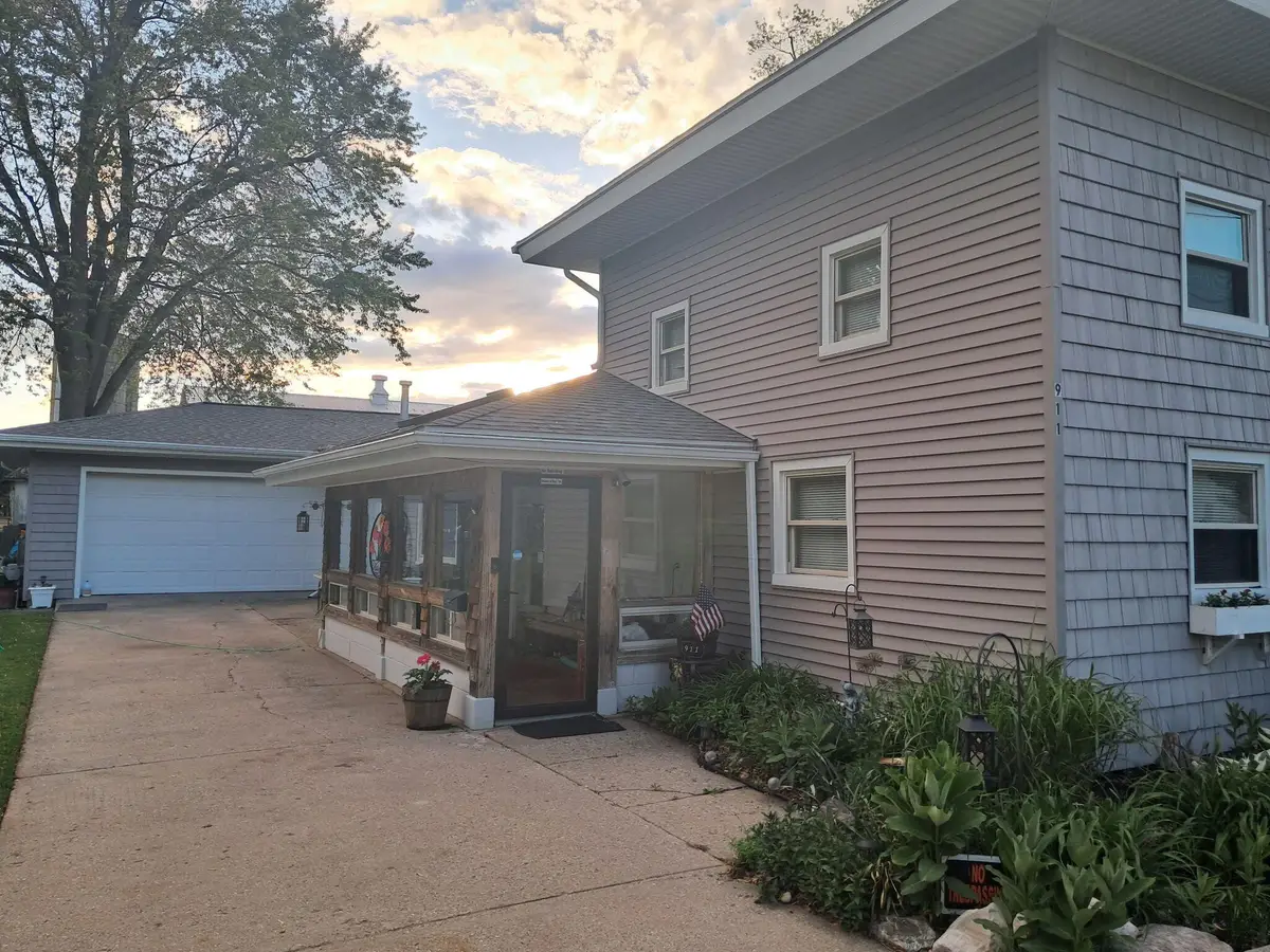 911 Washington Boulevard, Lake Odessa, MI 48849 - #1