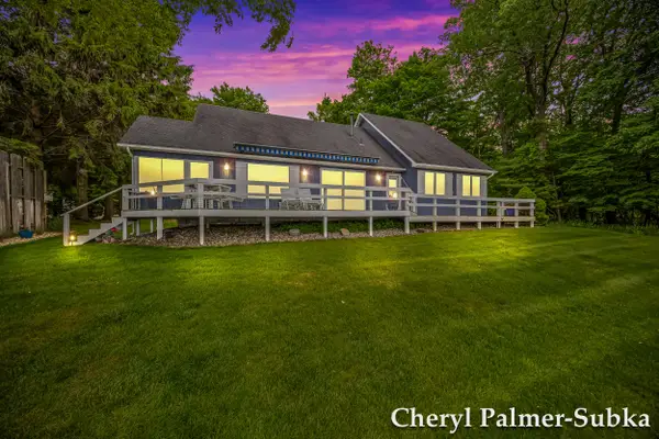 8409 Chuckanut Drive, Montague, MI 49437