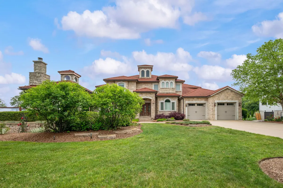 651 Sul Lago S, Benton Harbor, MI 49022 - #1