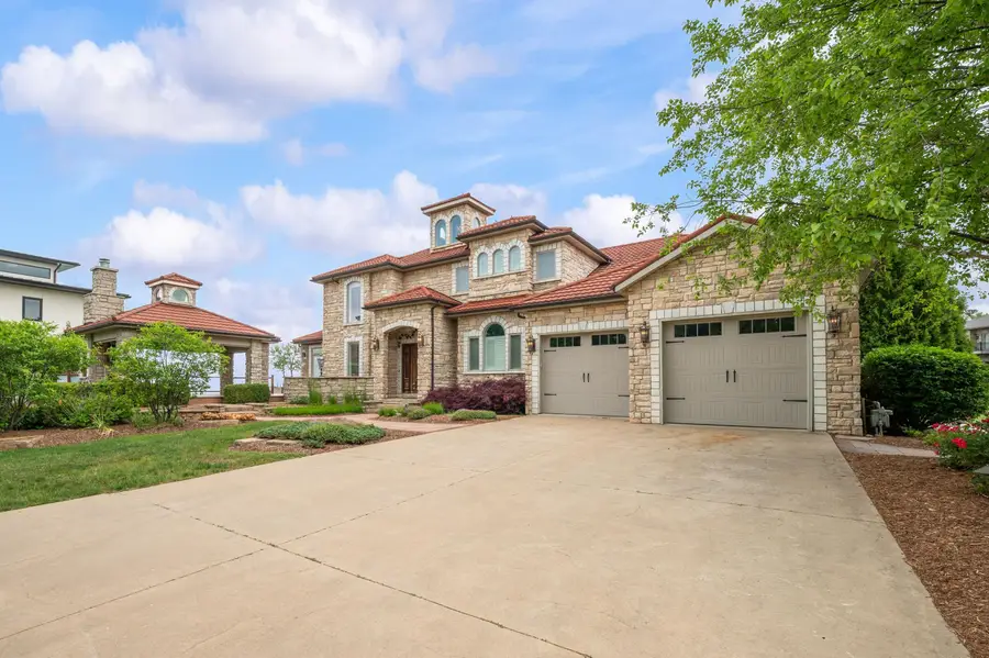 651 Sul Lago S, Benton Harbor, MI 49022 - #3
