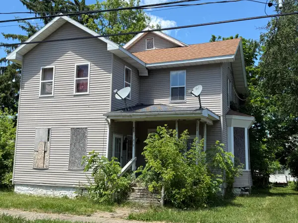 212 W Porter Street, Albion, MI 49224