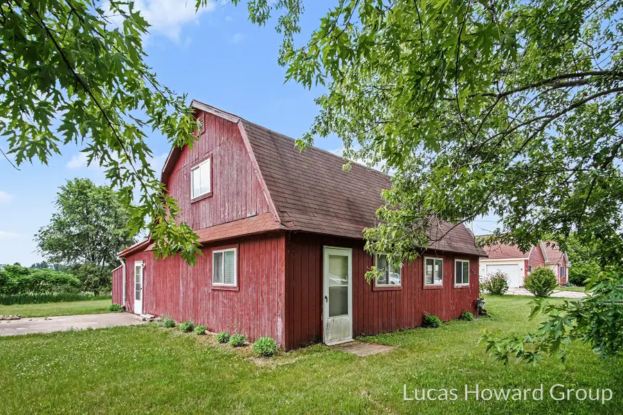 11381 W Briggs Road, Trufant, MI 49347 - #2