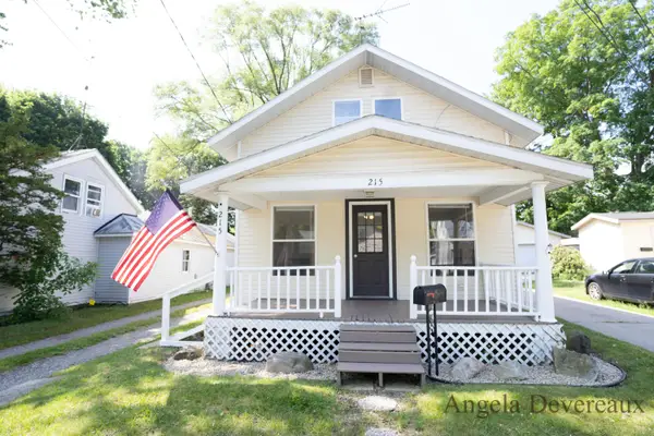 215 W Montcalm Street, Greenville, MI 48838