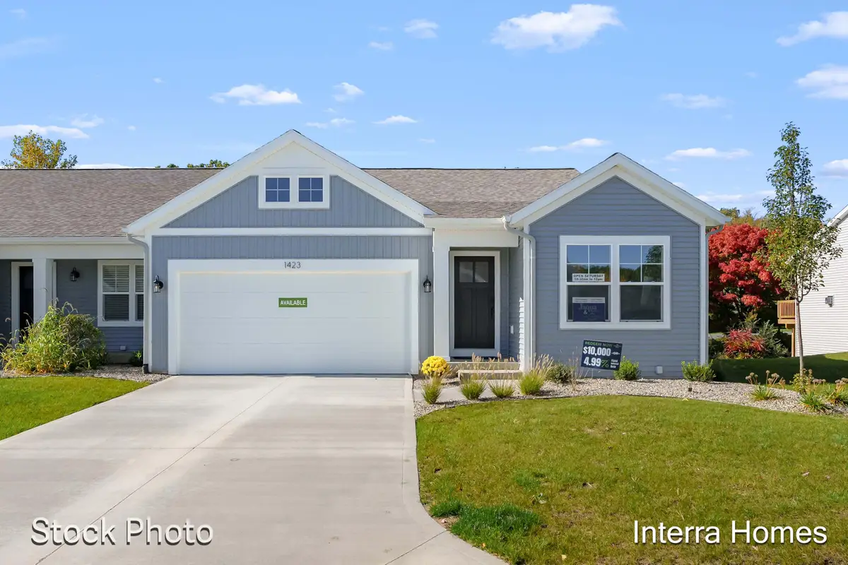1597 N Village Circle, Kalamazoo, MI 49009 - #1