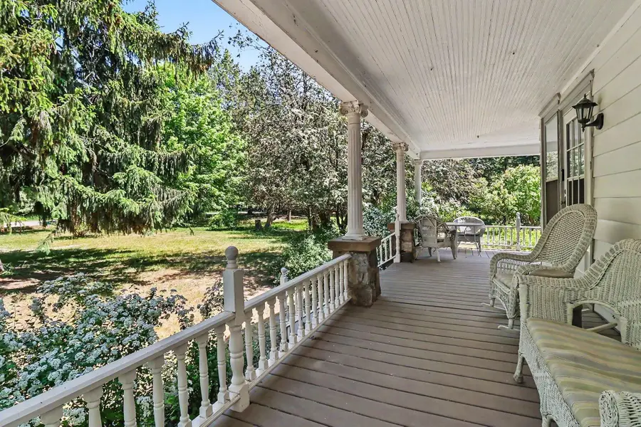 4539 S Lakeshore Drive, Ludington, MI 49431 - #2