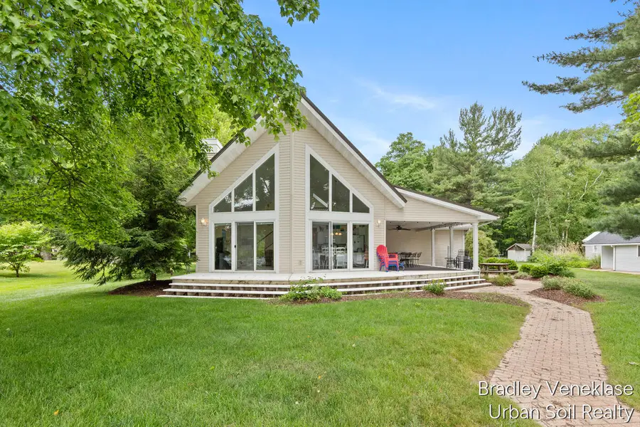12464 S Sand Beach Drive, Grant, MI 49327 - #2