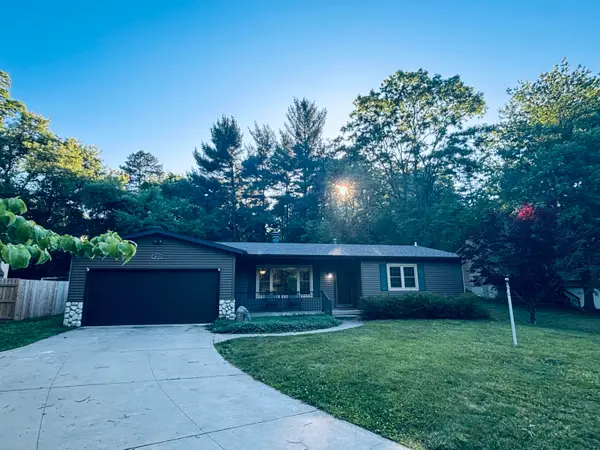 2025 Walker Avenue Nw, Grand Rapids, MI 49504