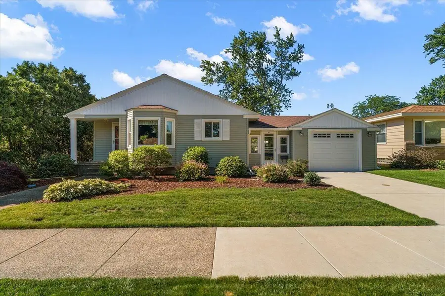 42 W 29th Street, Holland, MI 49423 - #2