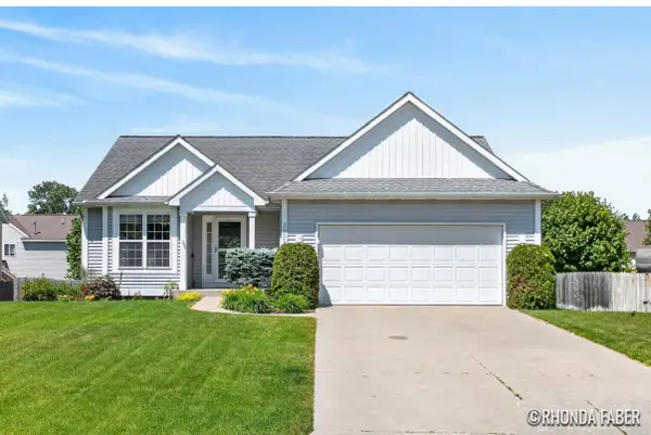 3933 Spruce Lane, Holland, MI 49424