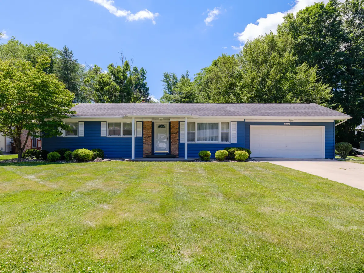 600 North Drive E, Marshall, MI 49068 - #1