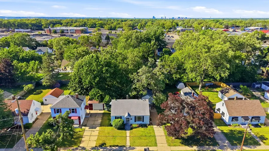 923 Colrain Street Sw, Wyoming, MI 49509 - #2