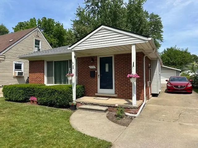18450 N Olympia, Redford, MI 48240 - #1