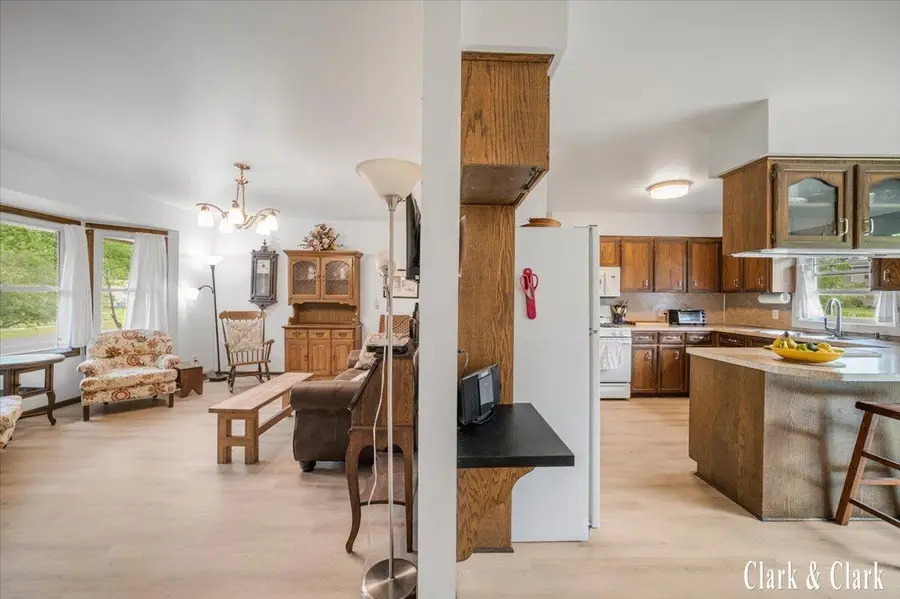 2068 Jamestown Drive Se, Grand Rapids, MI 49508 - #2