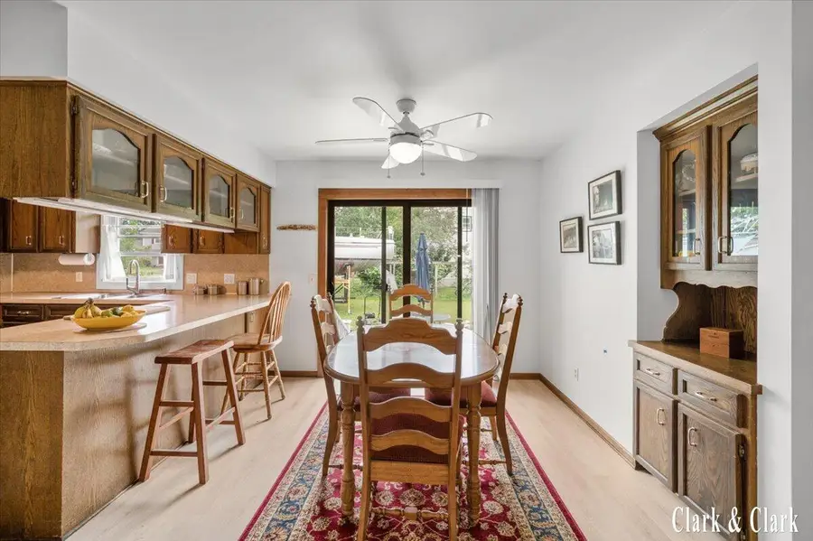 2068 Jamestown Drive Se, Grand Rapids, MI 49508 - #3