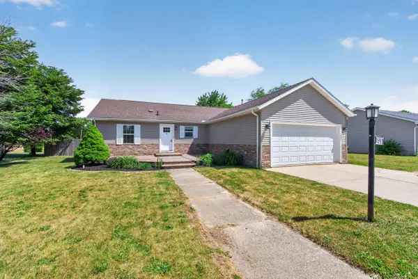 1990 Oak Leaf Drive, Adrian, MI 49221