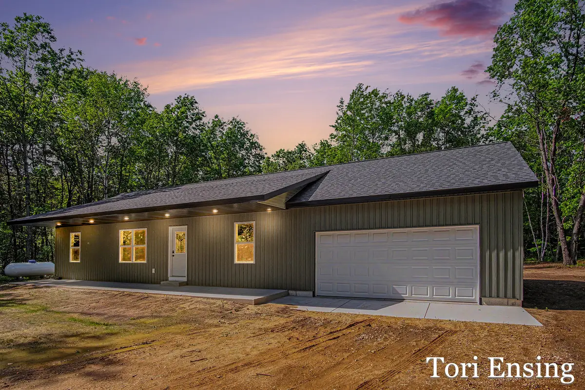 19828 Yankee Road, Howard City, MI 49329 - #1