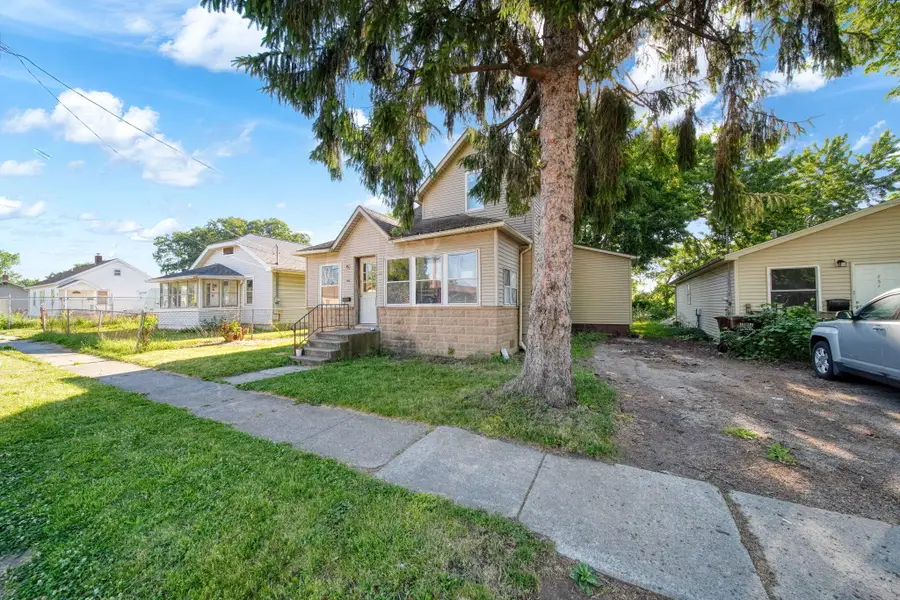 727 Oak Street, Adrian, MI 49221 - #2