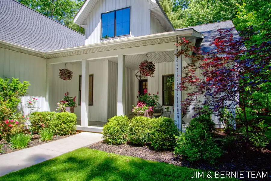 6225 Lighthouse Court, Saugatuck, MI 49453 - #2