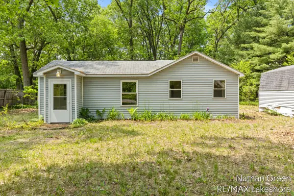 1267 Chatterson Road, Muskegon, MI 49442