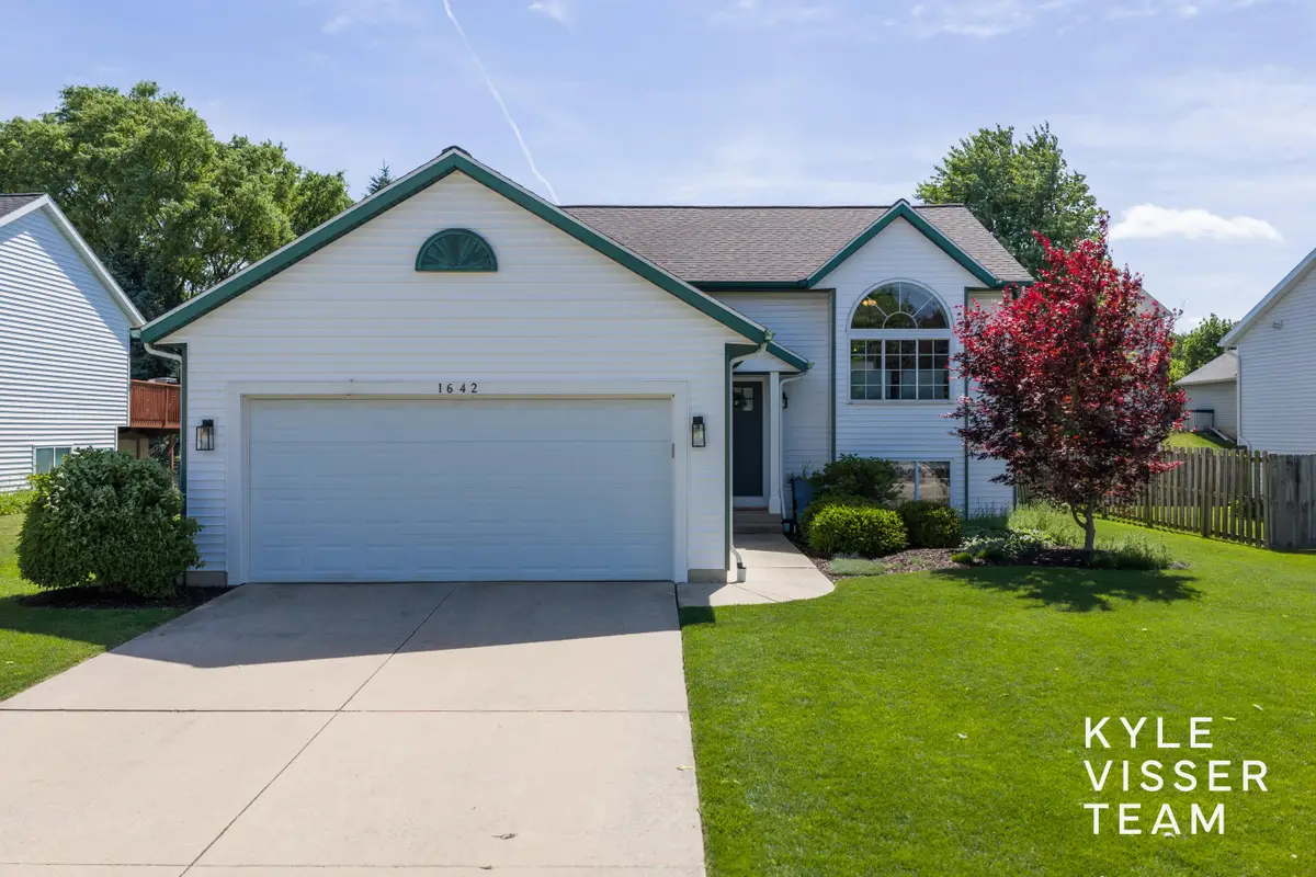 1642 Simmons Avenue Ne, Grand Rapids, MI 49505 - #1