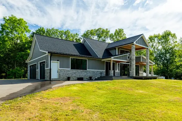 6172 Hellner Road, Ann Arbor, MI 48105