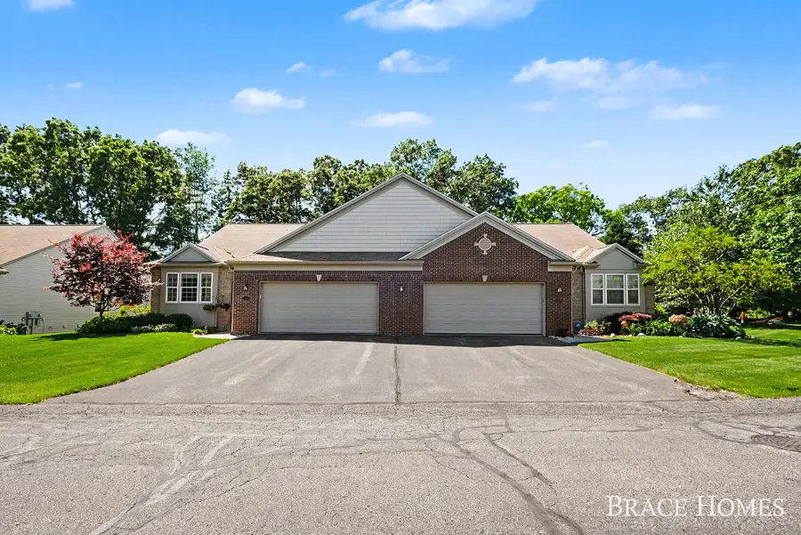 2902 Woodridge Circle Ne, Grand Rapids, MI 49525 - #2