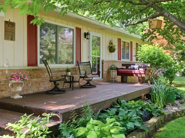 2452 Moore Place, Howell, MI 48843