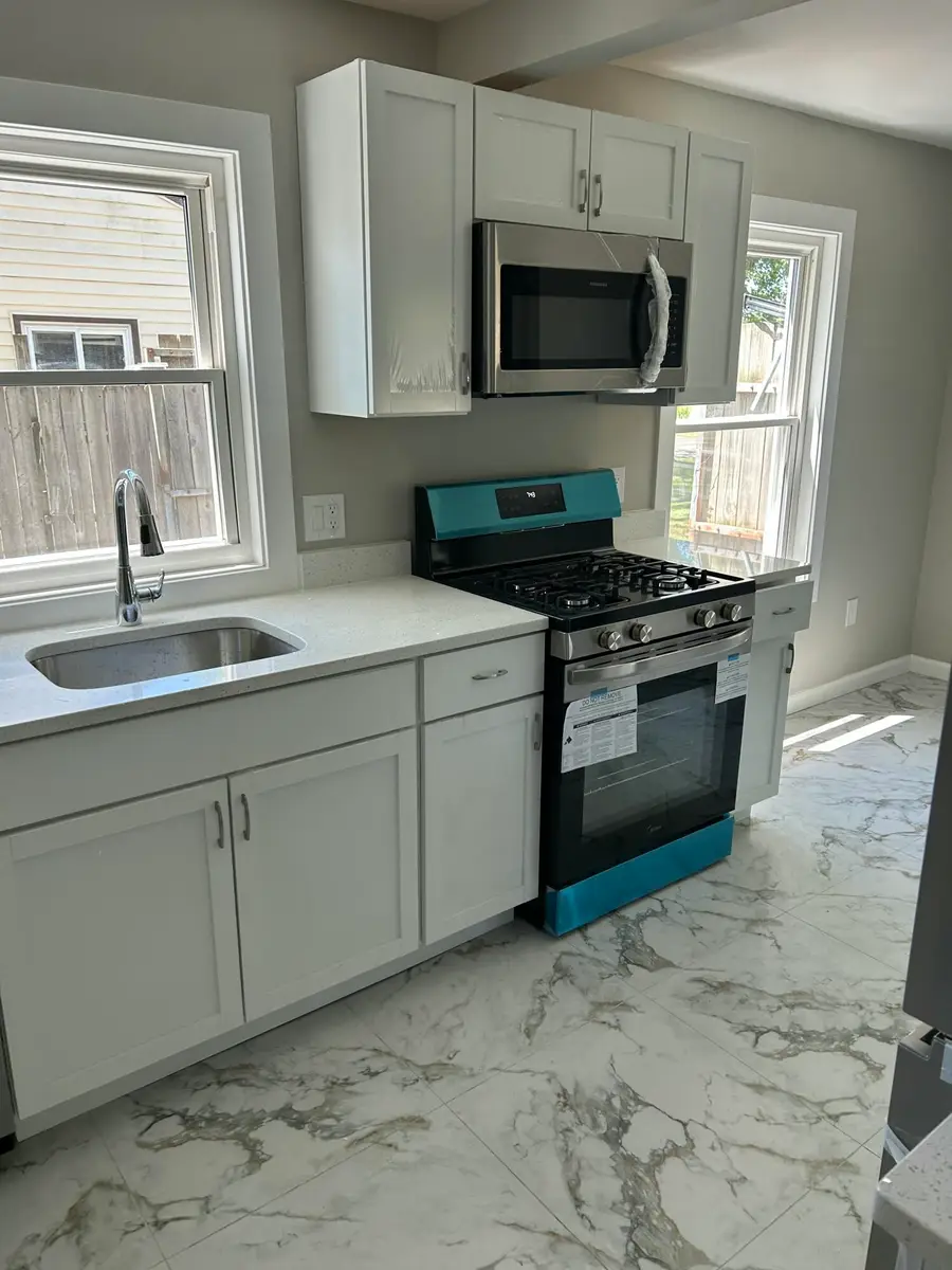 35321 Hazelwood Street, Westland, MI 48186 - #3