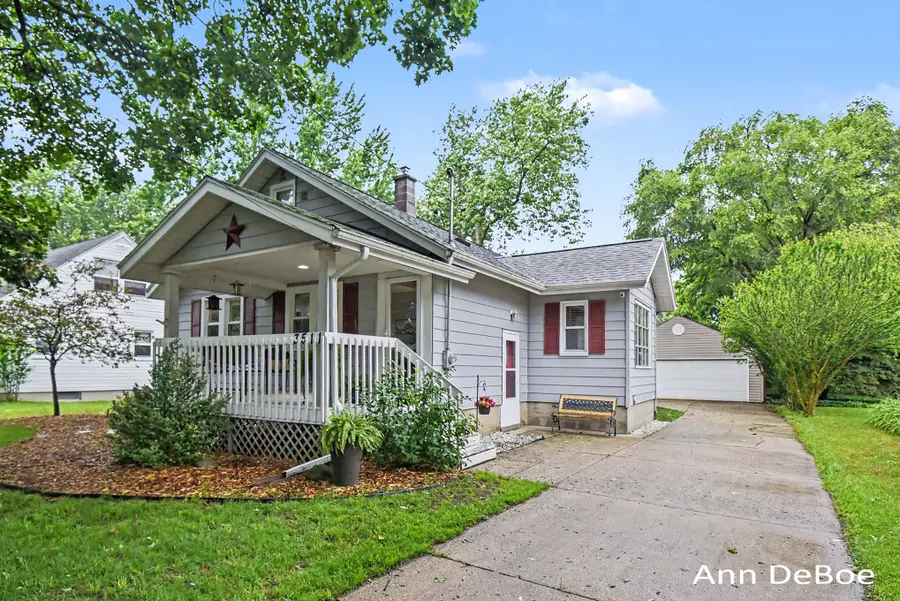 3511 Hubal Avenue Sw, Wyoming, MI 49519 - #2