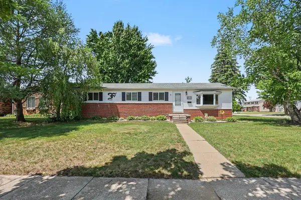 810 Indiana Avenue, Marysville, MI 48040