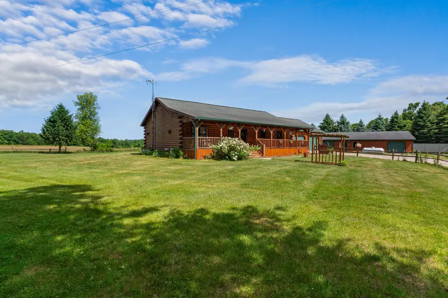 7470 Moreland Road, Jonesville, MI 49250 - #3