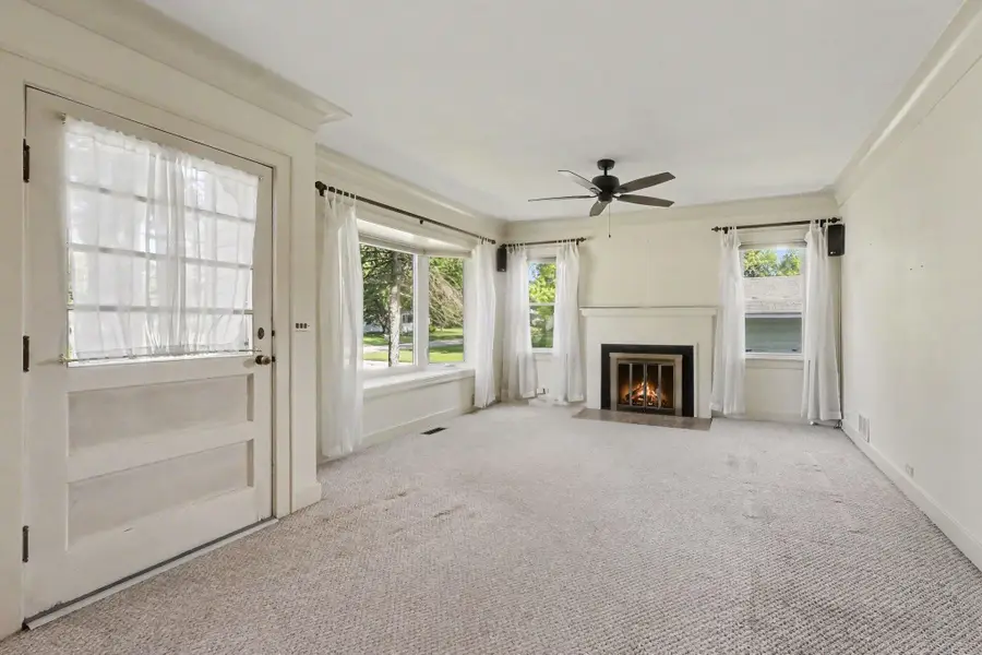 3756 Auburn Avenue Ne, Grand Rapids, MI 49525 - #2