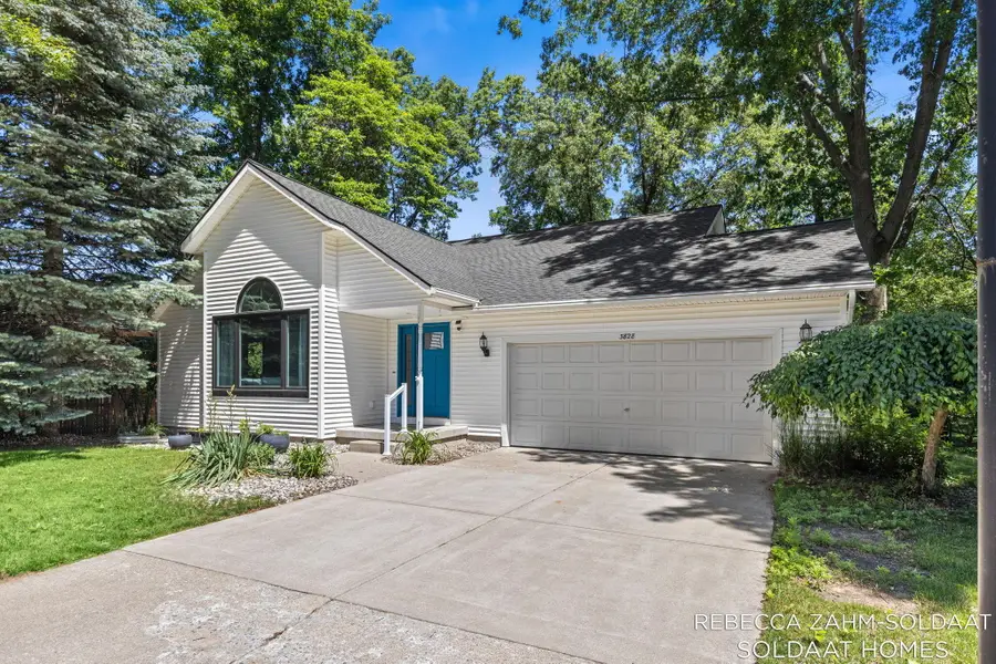 3828 Cook Court Sw, Wyoming, MI 49519 - #3