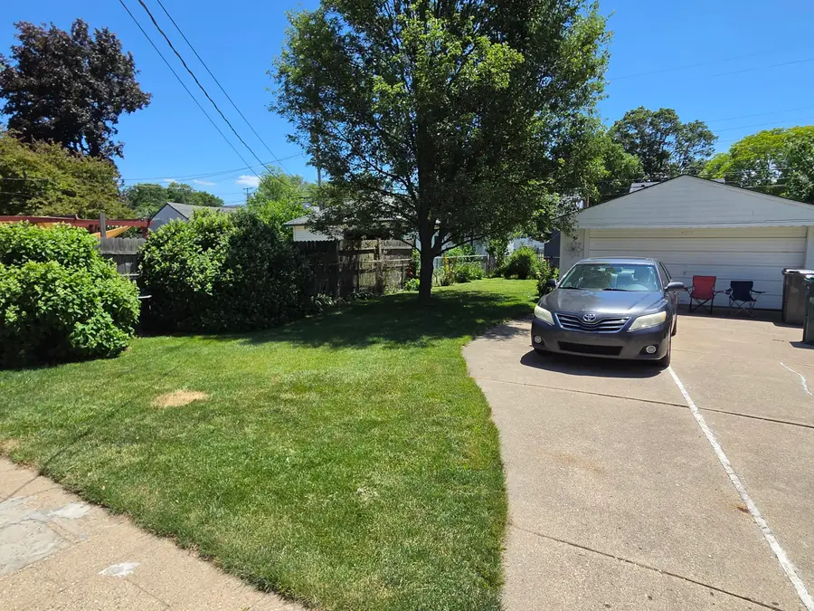 24647 Dunning Street, Dearborn, MI 48124 - #3