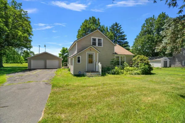 5830 124th Avenue, Fennville, MI 49408