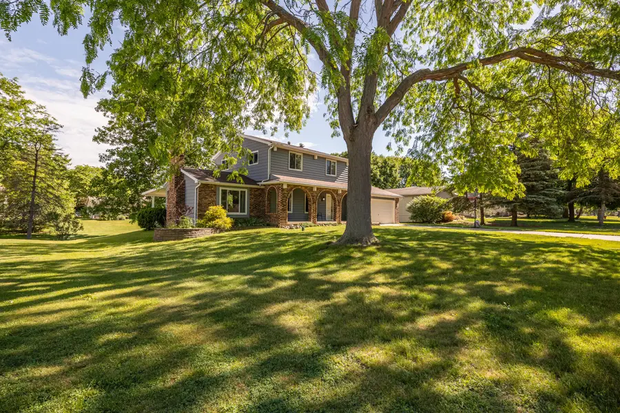 1121 Hollyhock Drive, Grand Blanc, MI 48439 - #3
