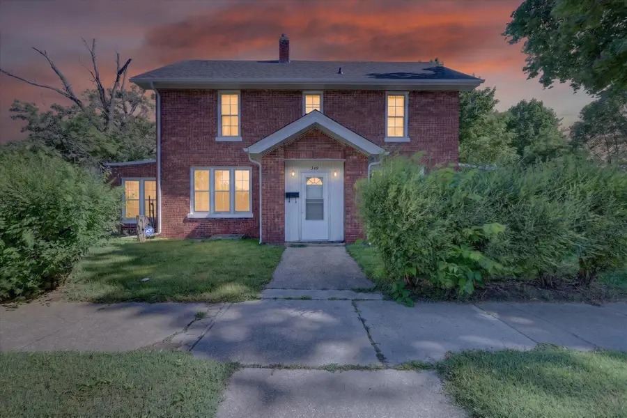 349 E Empire Avenue, Benton Harbor, MI 49022 - #2