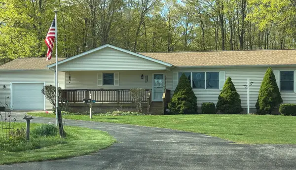 4931 W Lattin Road, Pentwater, MI 49449