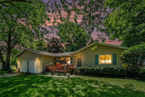 202 E Vermont Avenue, White Pigeon, MI 49099