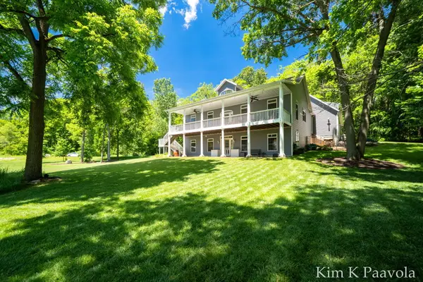 12909 Victory Woods Drive Ne, Lowell, MI 49331