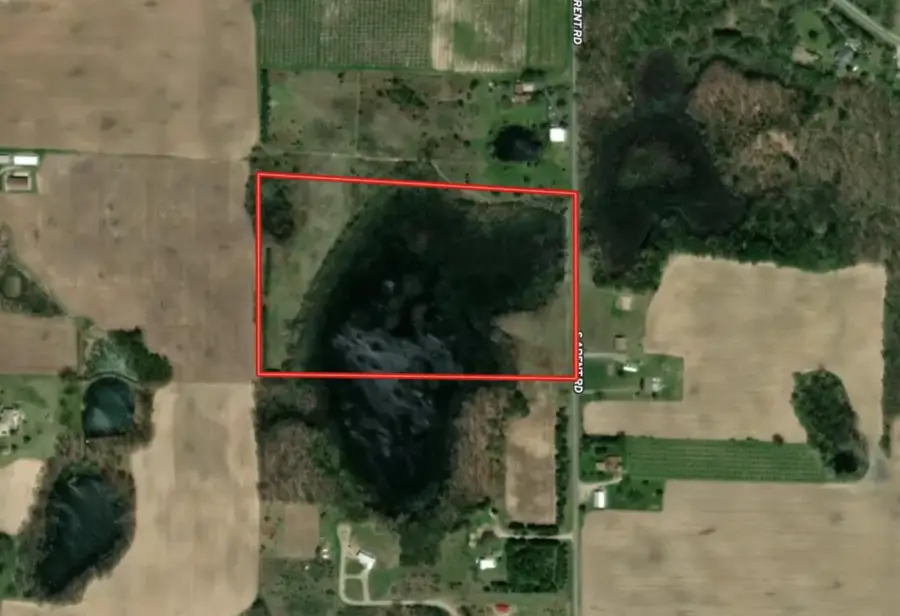 390 S Arent Road, Watervliet, MI 49098 - #2