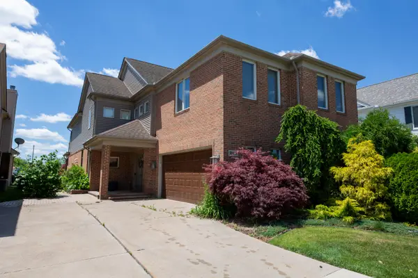 229 Keelson Drive #11, Detroit, MI 48215