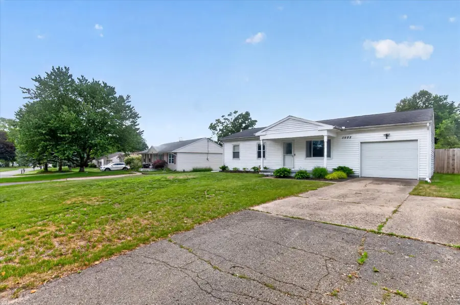 5605 Holly Drive, Jackson, MI 49201 - #2