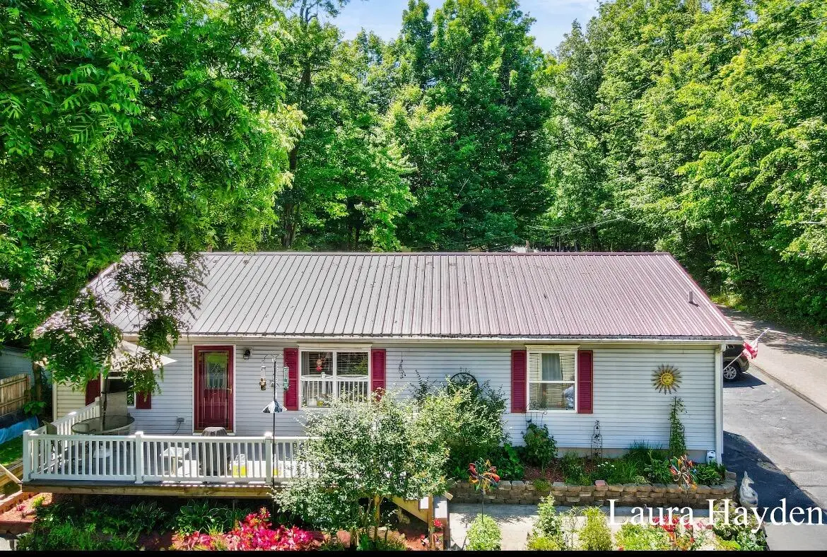6859 Paradise Park, Saranac, MI 48881 - #1