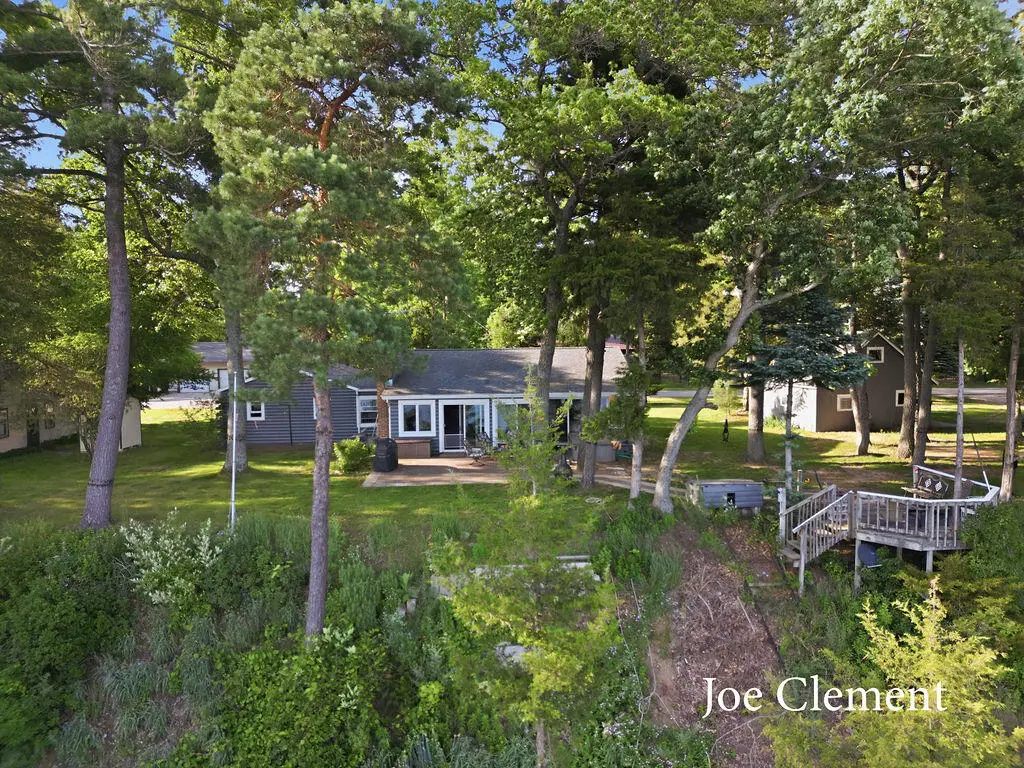 5708 E 52nd Street, Newaygo, MI 49337 - #1