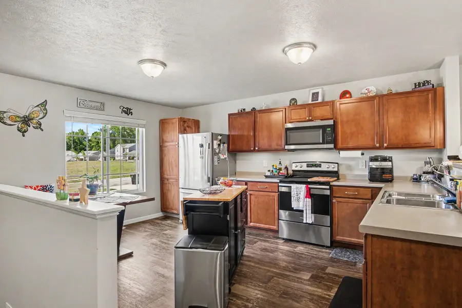 2006 Hillside Drive #8, Greenville, MI 48838 - #2