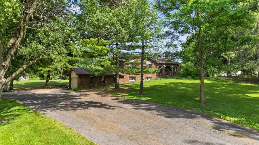 2717 Fishbeck Road, Howell, MI 48843 - #3